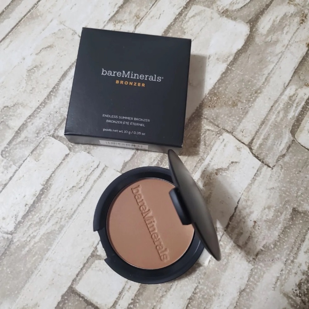 🛍 Bare Minerals Endless Summer Bronzer🏖
